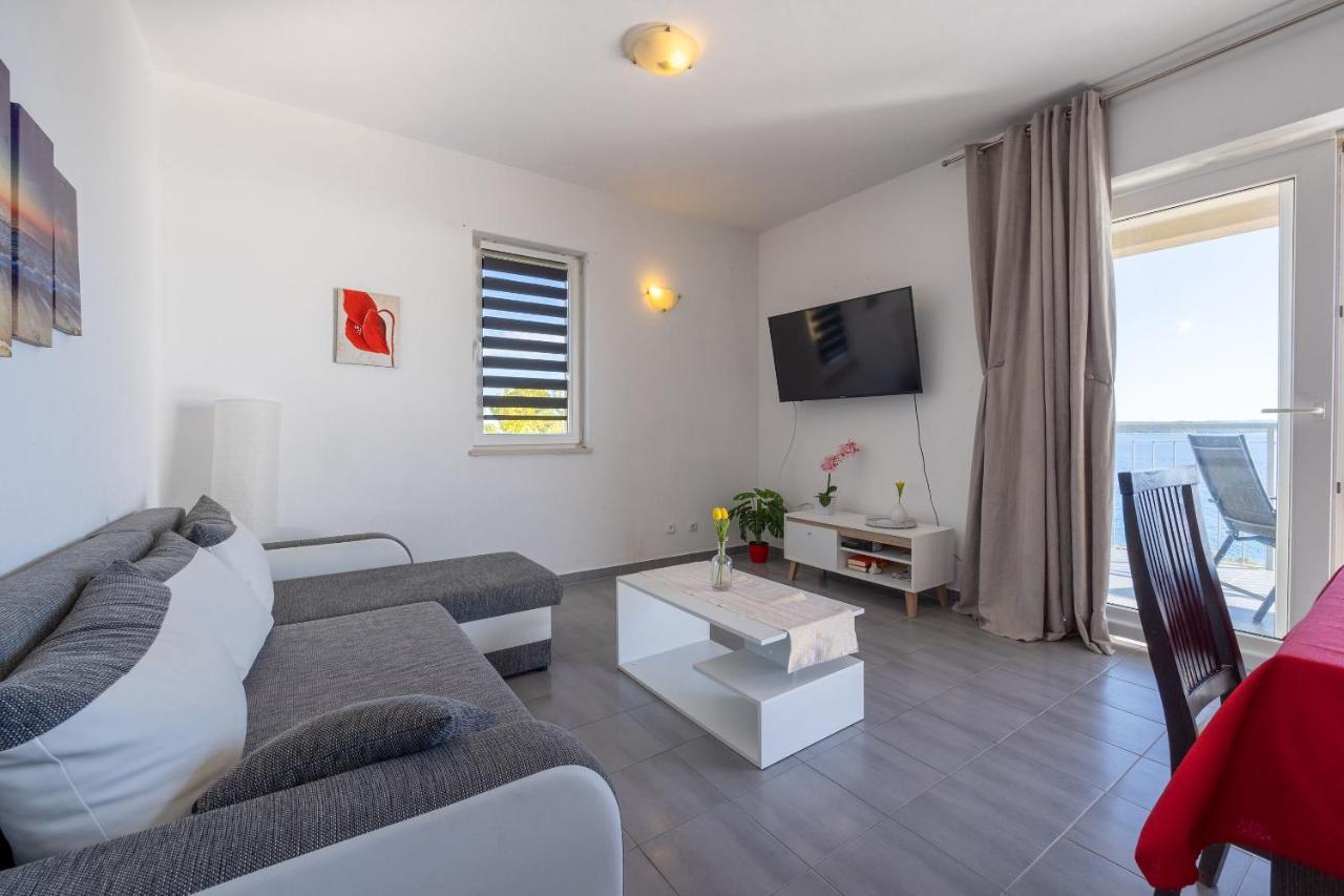 Apartments Jele Zavala Exterior photo